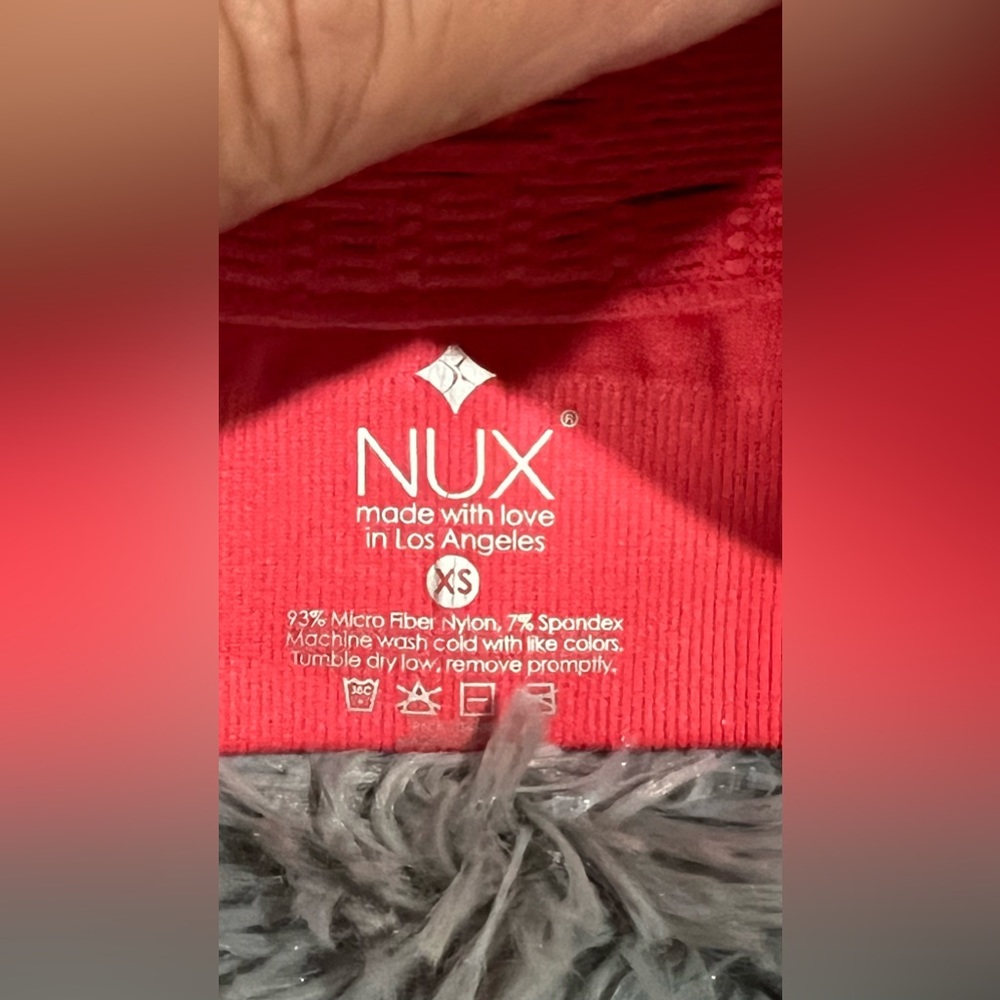 Nux Seamless Alana Bra HOT Pink - Picture 4 of 5
